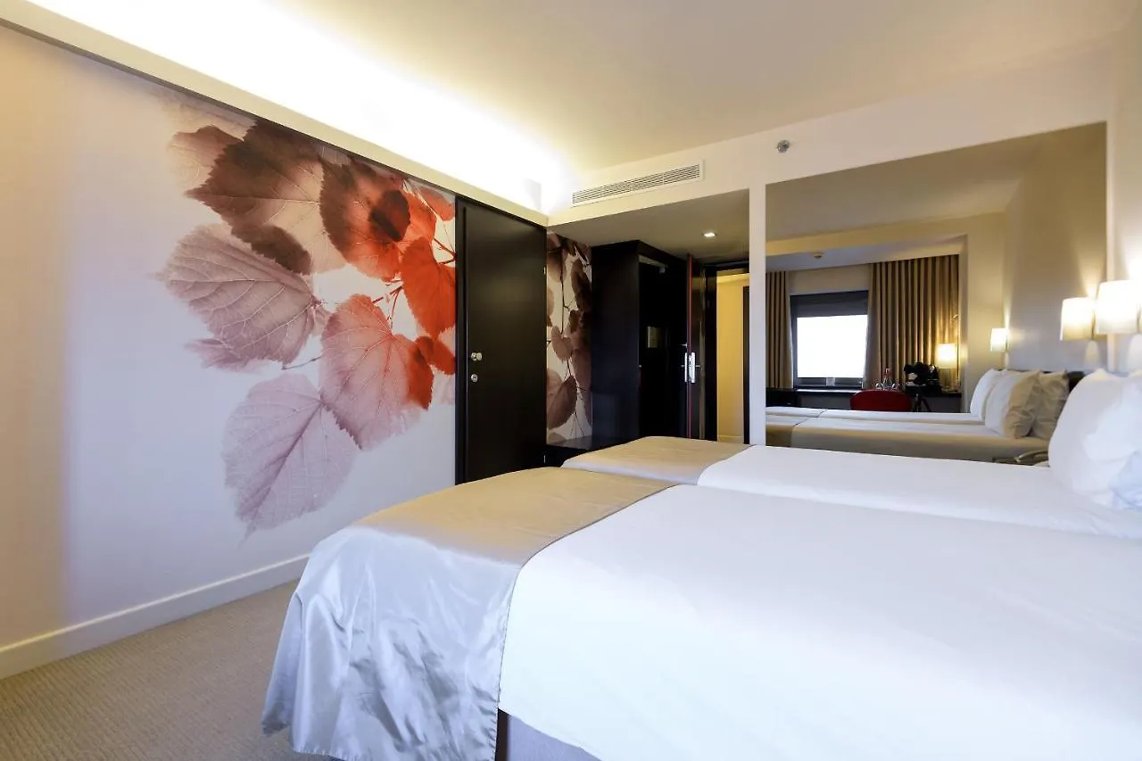 Ramada Plaza By Wyndham Bucharest Convention Center Hotel