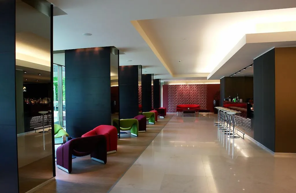Ramada Plaza By Wyndham Bucharest Convention Center Hotel 4*,