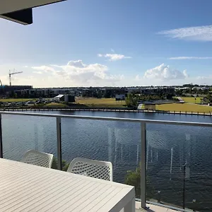 North Shore Oceanside Kawana Australia
