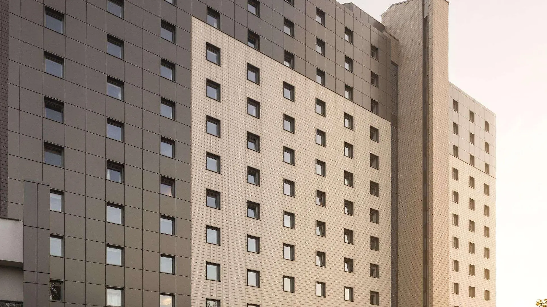 Ramada Plaza By Wyndham Bucharest Convention Center contacts