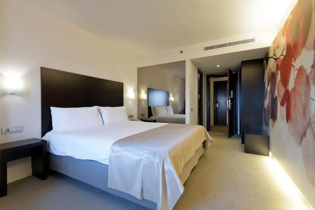 Ramada Plaza By Wyndham Bucharest Convention Center Hotel