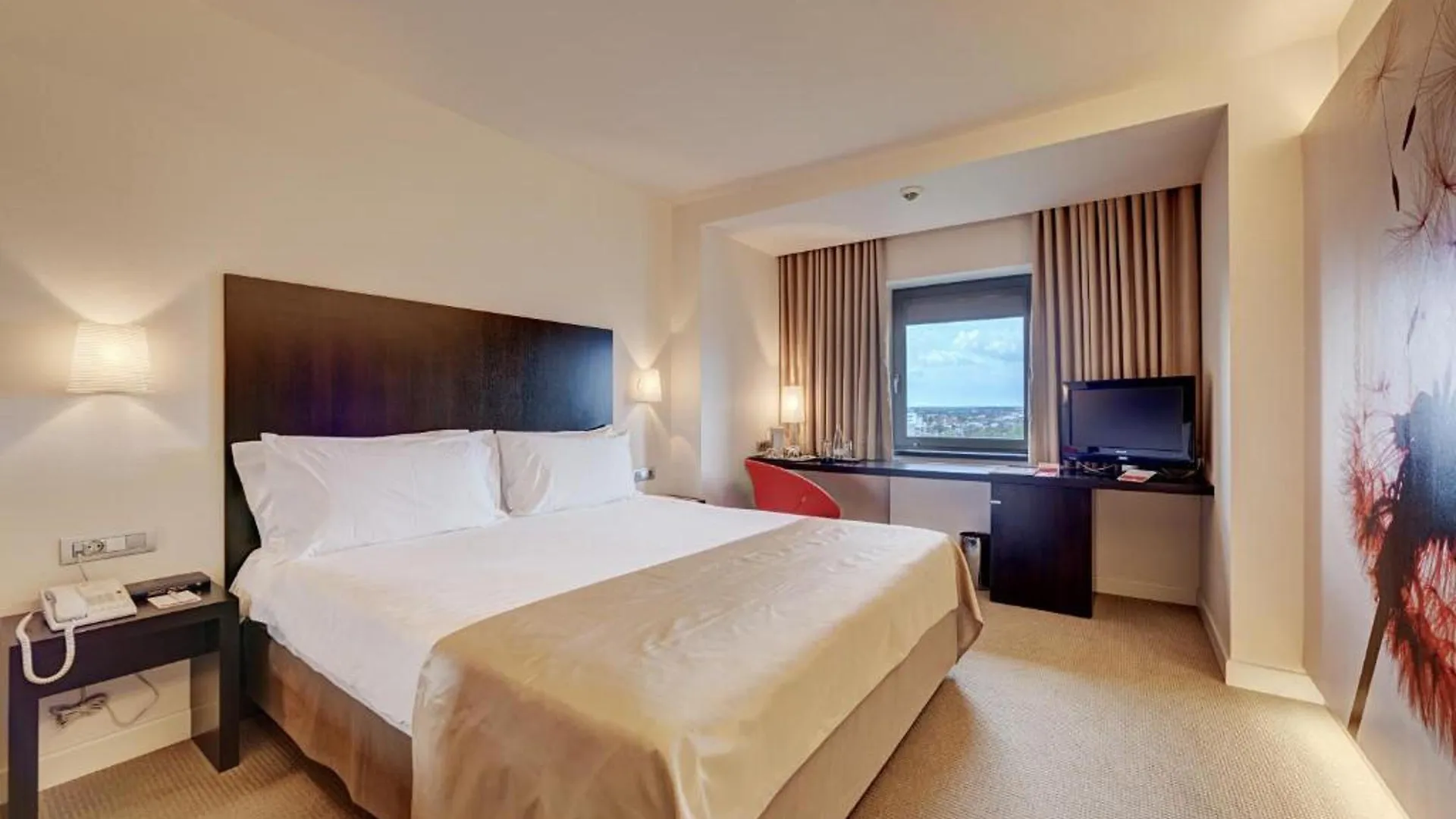 Hotel Ramada Plaza By Wyndham Bucharest Convention Center