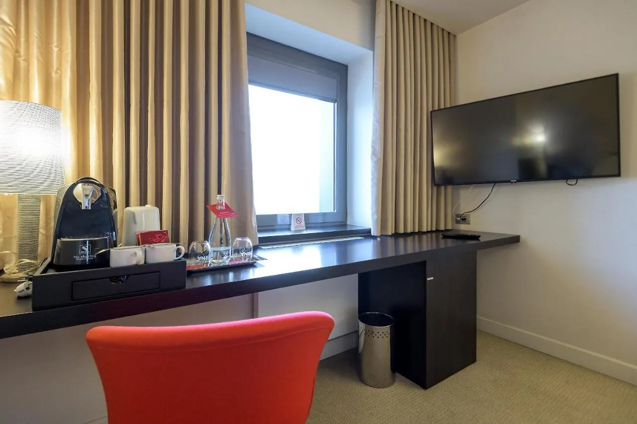 Ramada Plaza By Wyndham Bucharest Convention Center Otel