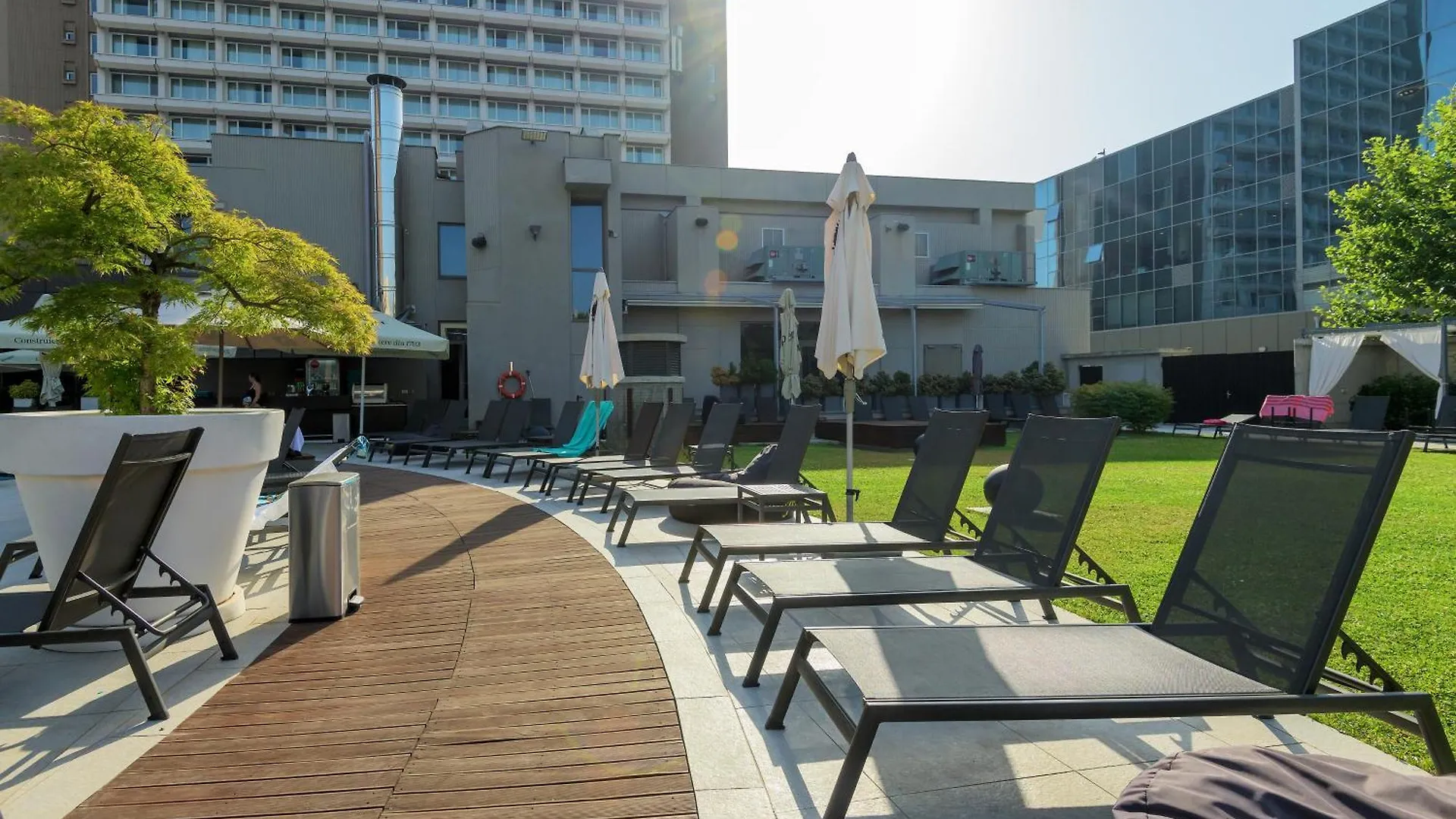 ****  Ramada Plaza By Wyndham Bucharest Convention Center Hotel Roemenië