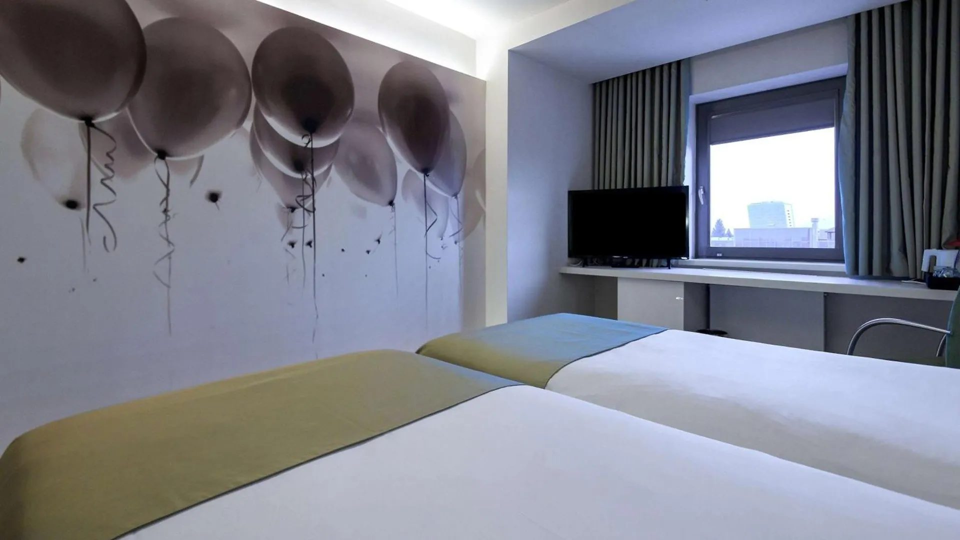 Ramada Plaza By Wyndham Bucharest Convention Center Otel Romanya