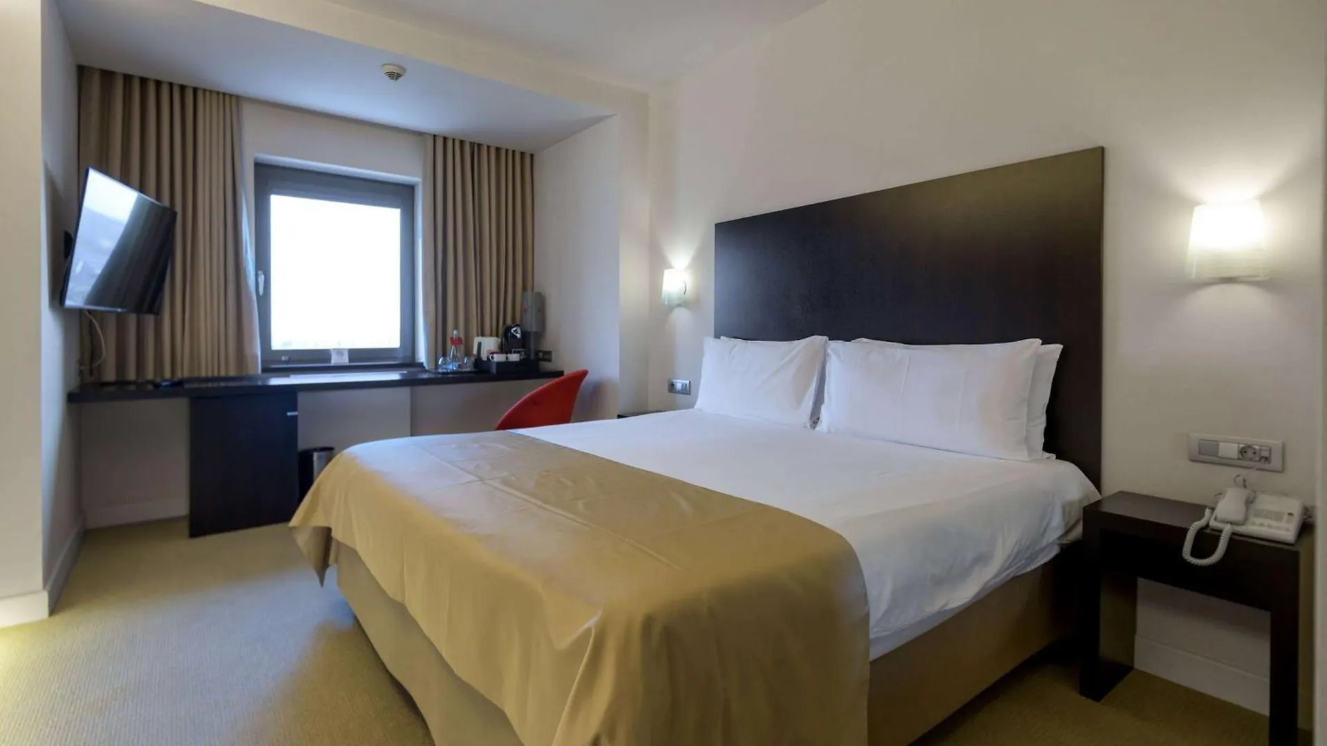 ****  Ramada Plaza By Wyndham Bucharest Convention Center Hotel Roemenië