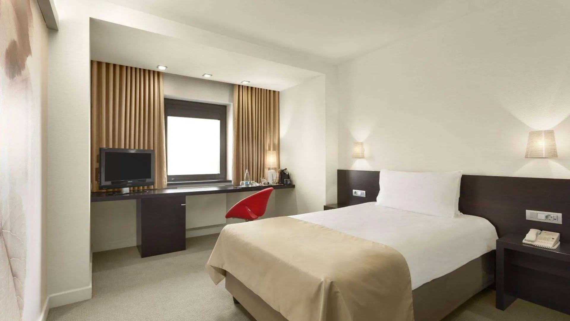 Hotel Ramada Plaza By Wyndham Bucharest Convention Center